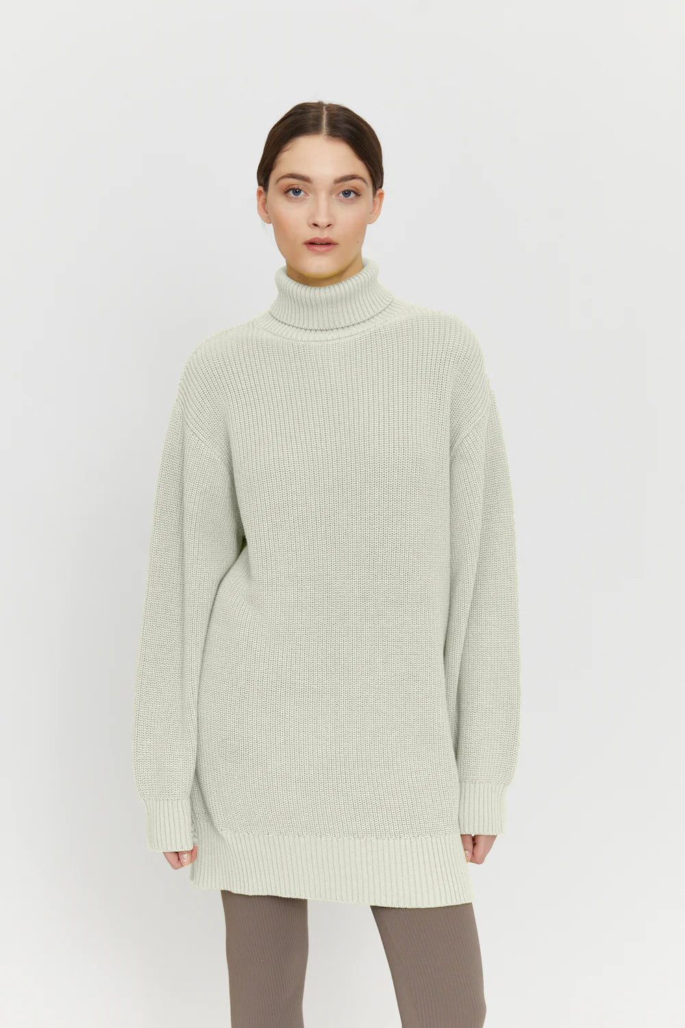 Vea Turtle Neck