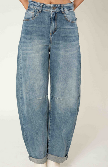 High-Waisted Boyfriend Jeans Barrel