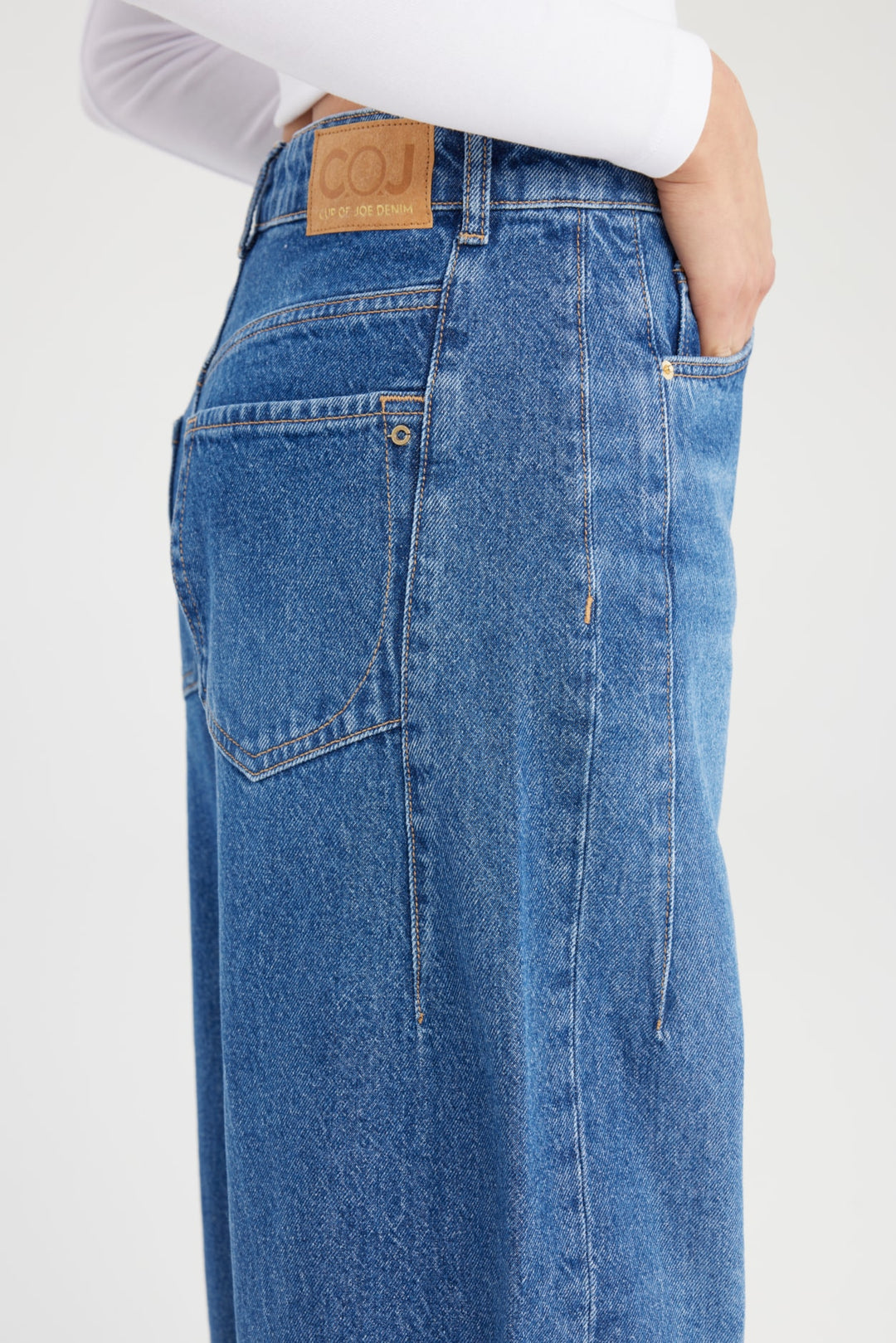 CLARA Mid Waist Jeans, Loose Fit