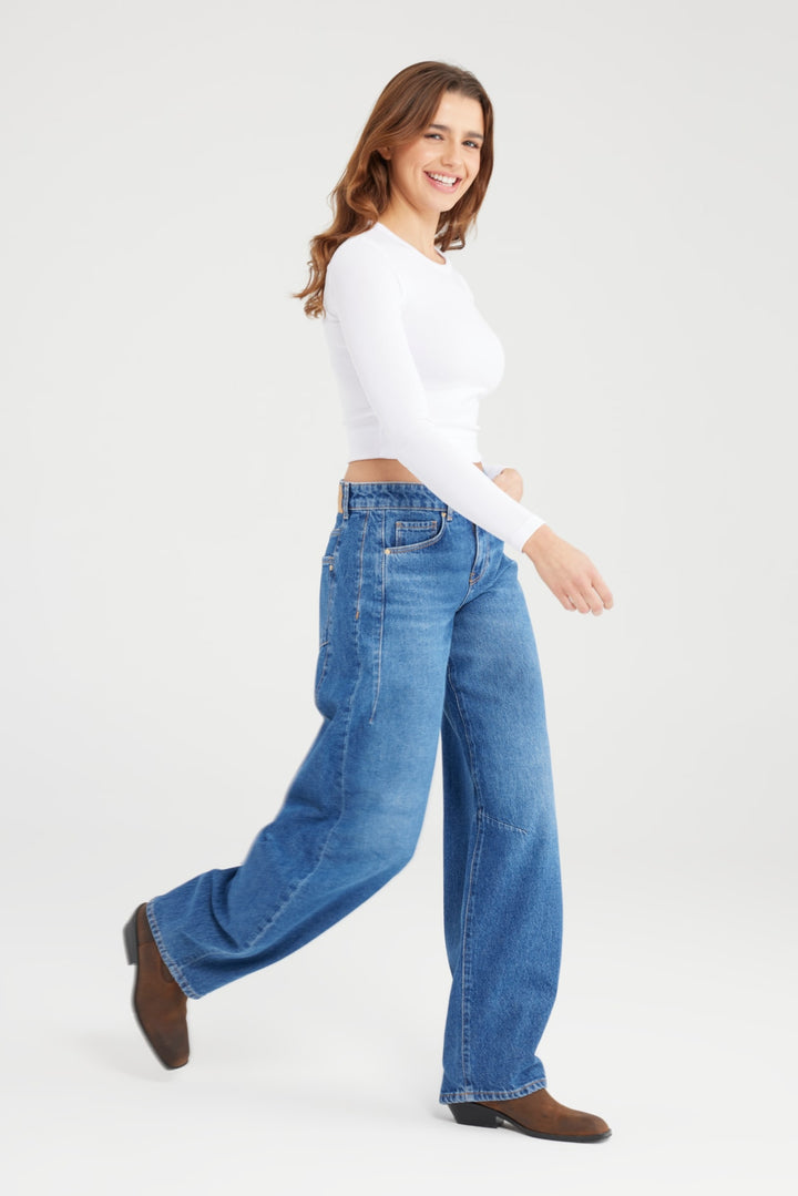 CLARA Mid Waist Jeans, Loose Fit