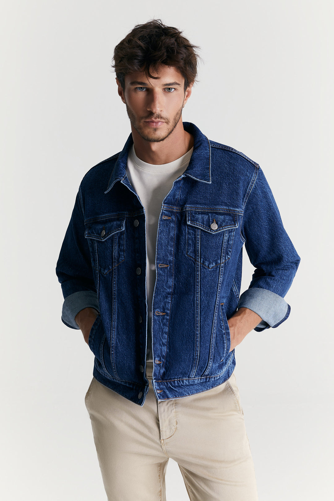 Jeansjacke mit zwei Brusttaschen