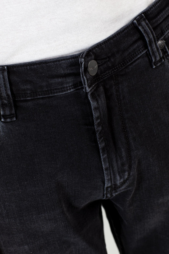 NOVA 2 Tapered Fit Jeans