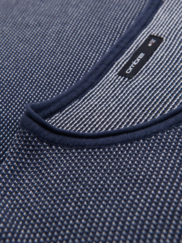 Pullover mit strukturierten Punkten