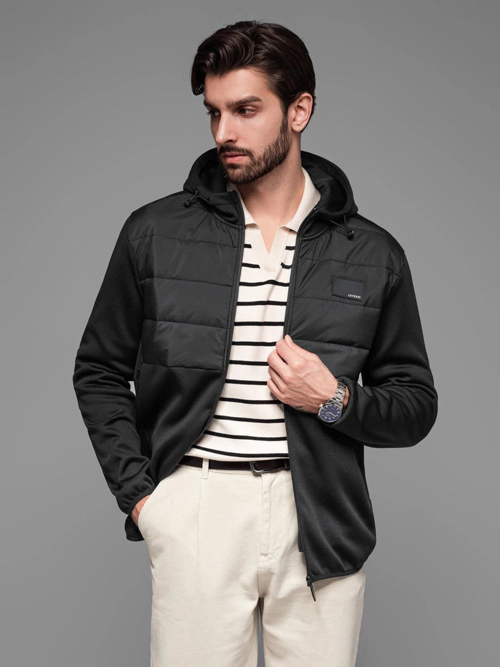 Steppjacke mit Kapuze - schwarz