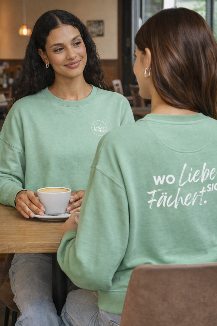 Wo Liebe sich fächert x Fächerliebe Collabo Sweatshirt – Limited Edition in vielen Farben erhältlich