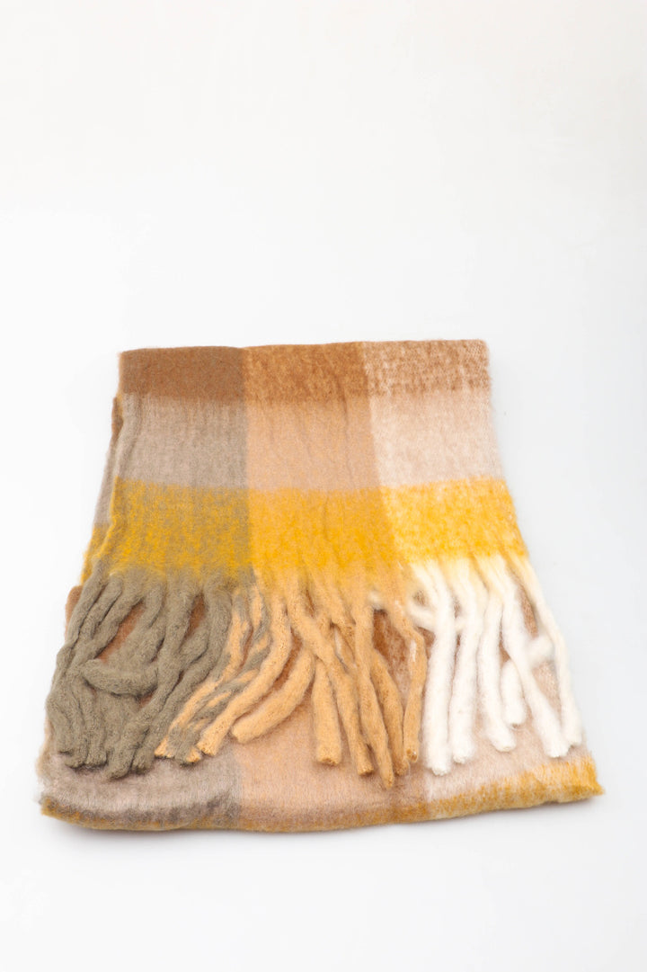 Karoschal mit Wollanteil in verschiedenen Farben