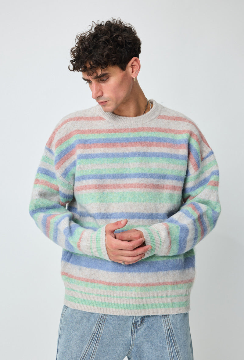 Rundhals-Pullover mit bunten Streifen