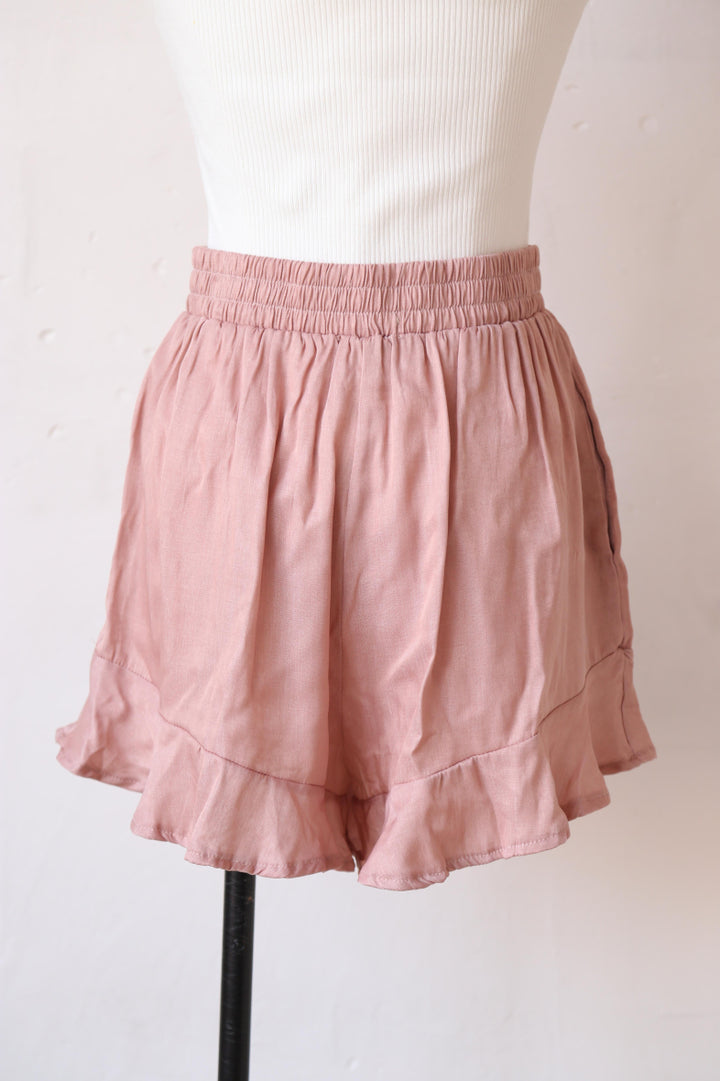 High Waist Shorts mit Rüschen