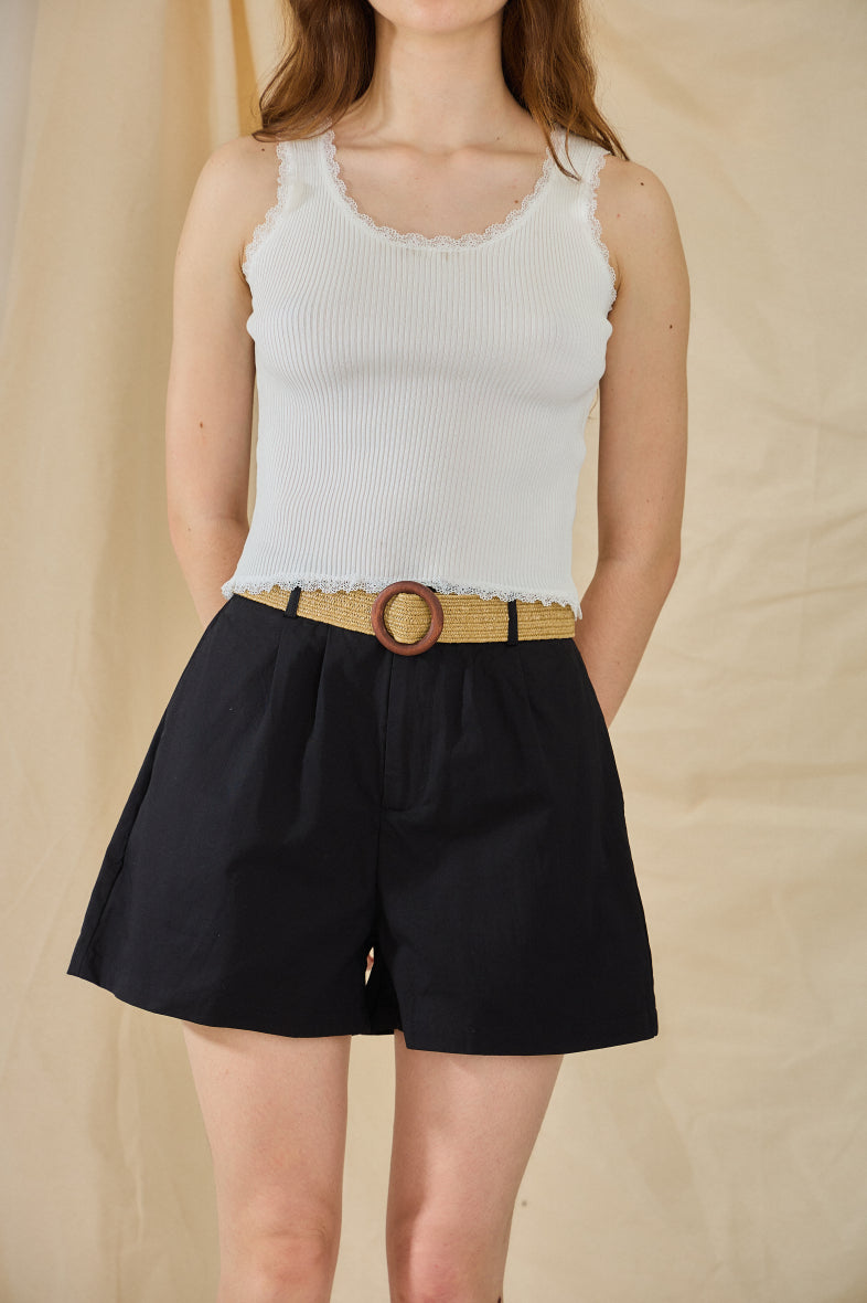 High Waist Shorts mit Gürtel