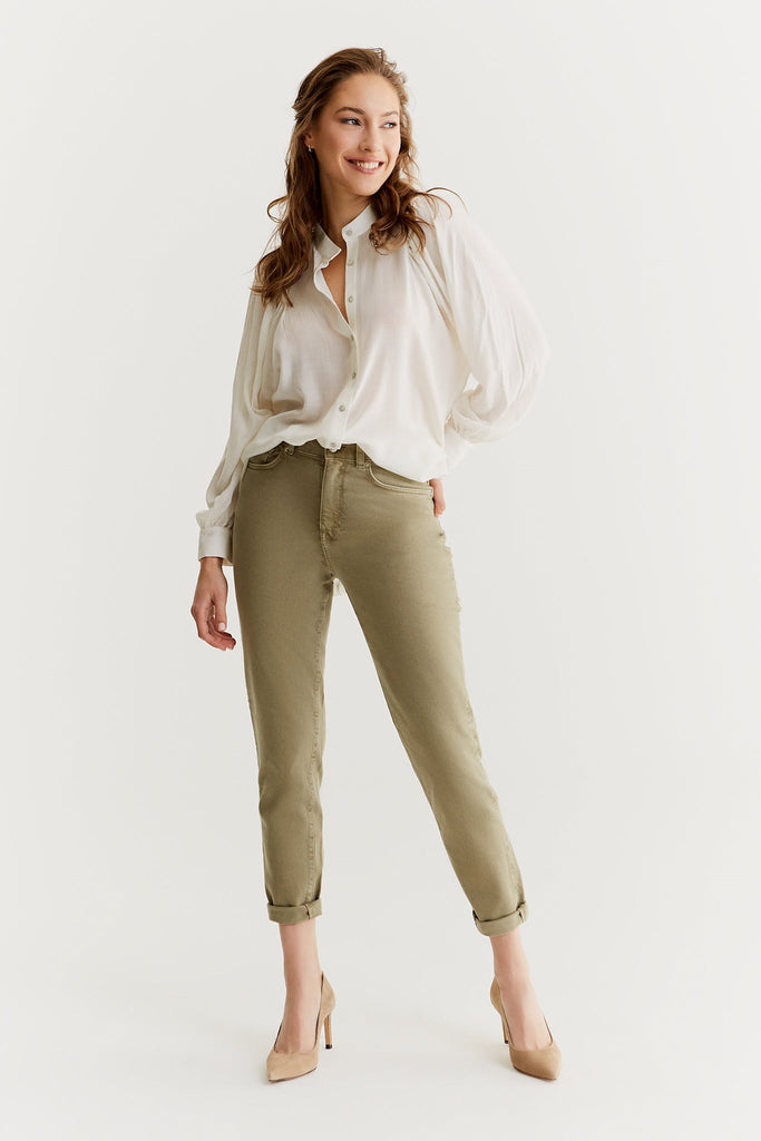 Mom Jeans für Damen COJ Lynn in light khaki I UNiKAT Store Karlsruhe